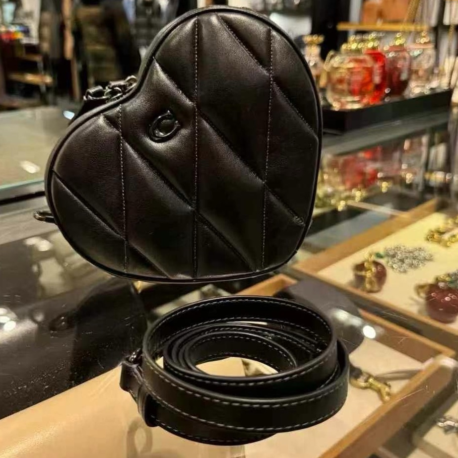 Nwt Coach Quilted Leather Heart Crossbody Bag With Quilting Pewter